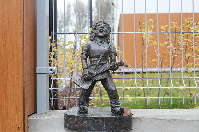 File:Papa Het (Papa Het) Wroclaw dwarf 02.JPG