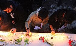 یادبود مردم همدان در گرامیداشت آتش‌نشانان کشته شده حادثه پلاسکو