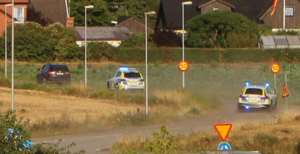 Swedish Police Authority vehicles pursuing a suspect fleeing in a vehicle in 2020 Police chase sweden malmo 2020.png