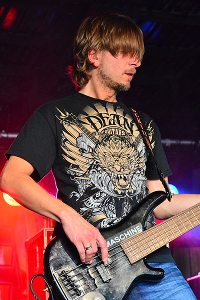 File:Poltergeist - Marek Felis – Headbangers Open Air 2014 02.jpg