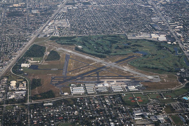 File:Pompano Beach Airpark Aerial (33138307163).jpg