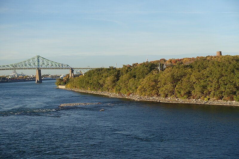 File:Pont de la Concorde @ Montréal (29906427923).jpg