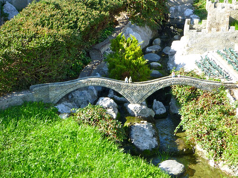 File:Ponte dei Salti Lavertezzo.jpg