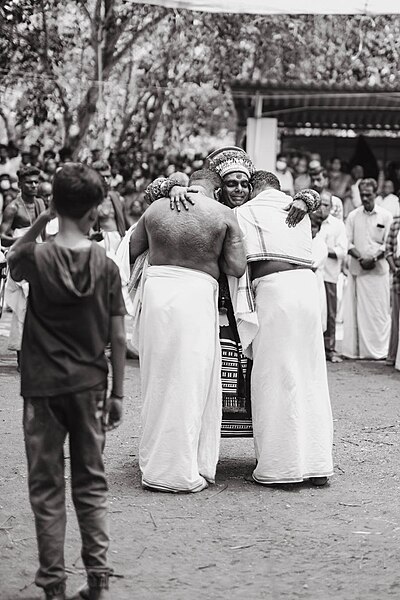 File:Poonkavu theyyam.jpg