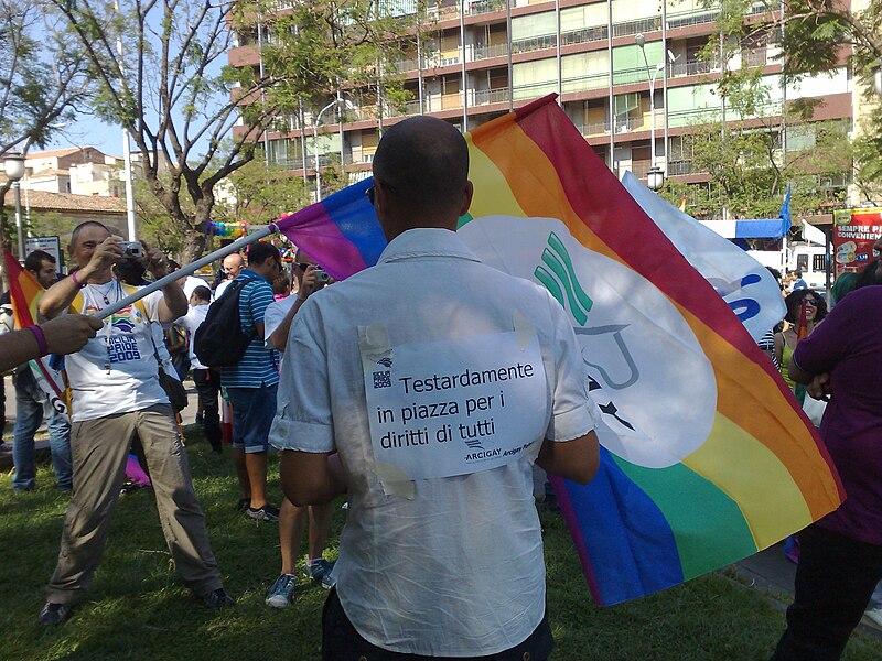 File:Pride catania 2009 01.jpg