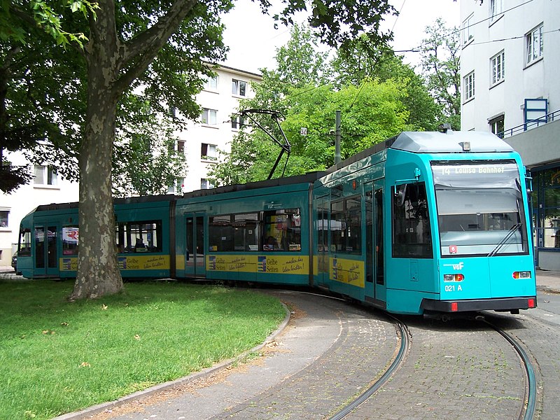 File:R-Wagen 021 Ernst-May-Platz 24062007.JPG