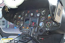 Innenansicht in das Cockpit des Christoph Hansa aus Hamburg