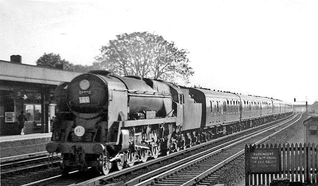 Plymouth – Waterloo express passing in 1964