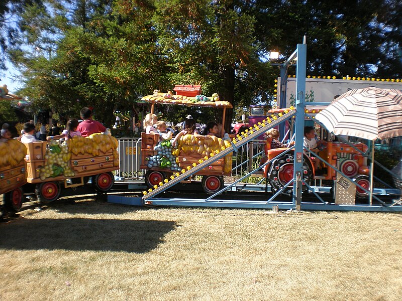 File:Rides at 2008 San Mateo County Fair 17.JPG