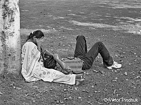 Romantic couple (Delhi, India, 2006) Photo taken in creative trip to India