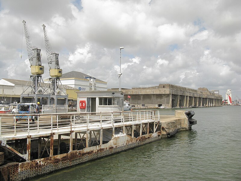 File:Saint-Nazaire Port entrance and WWII submarine base.JPG