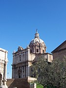 Vista de la iglesia desde el Foro Romano