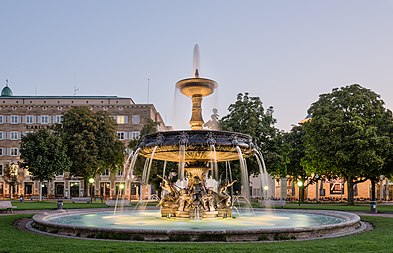 English: Schlossplatzspringbrunnen (Schlossplatz, Stuttgart, Germany). Deutsch: Schloßplatzspringbrunnen (Schloßplatz in Stuttgart).