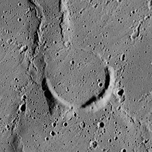 Шпур кратері AS15-M-0418.jpg