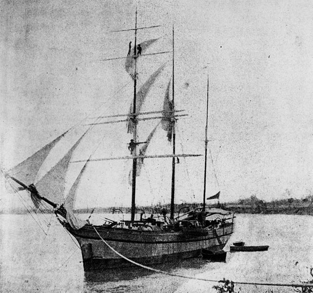 File:StateLibQld 1 76219 Lochiel (ship).jpg