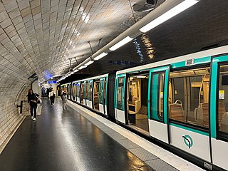 <span class="mw-page-title-main">Porte Dauphine station</span> Metro station in Paris, France