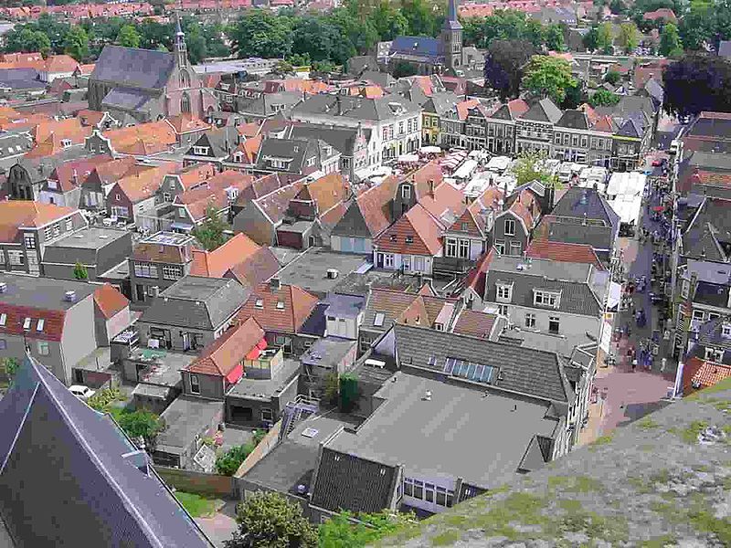 File:Steenwijk centrum van boven.jpg