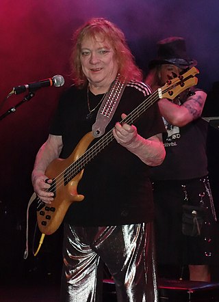 <span class="mw-page-title-main">Steve Priest</span> British bass player (1948–2020)