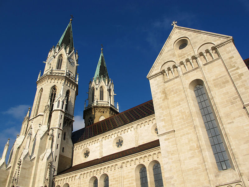 File:Stift Klosterneuburg, Stiftskirche 1.JPG