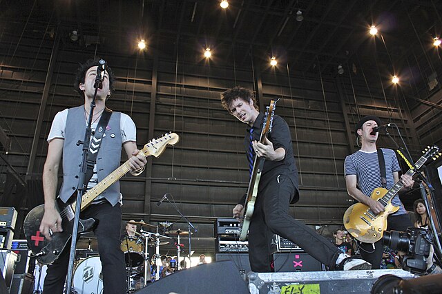 Sum 41 performing on Vans Warped Tour in 2010.