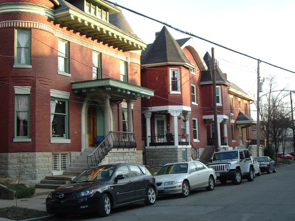 A residential street in the Original Highlands