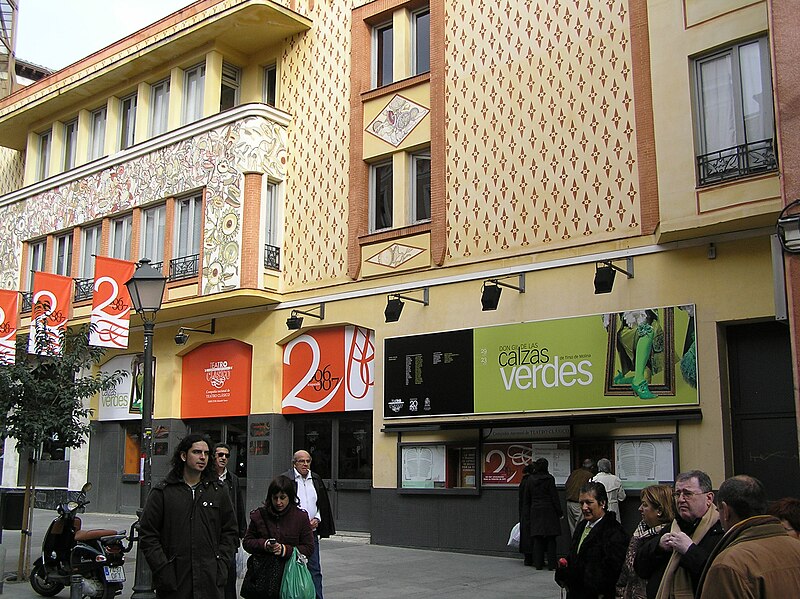 File:Teatro Pavón (3 de diciembre de 2006, Madrid) 02.JPG