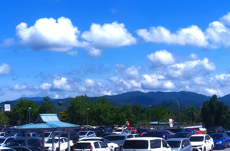 File:Titiwangsa Mountains, Kuala Pilah 1.jpg