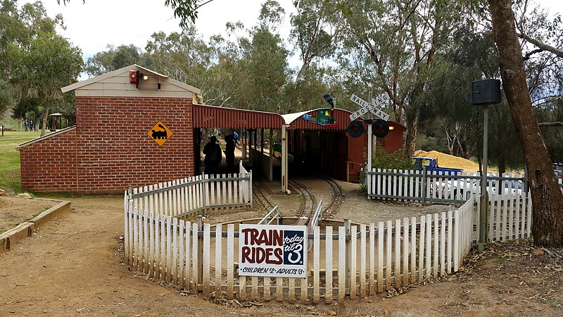 File:Toodyay miniature railway 1.jpg