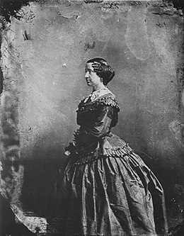 Tournachon, Gaspard-Félix - Mogador (Comtesse de Chabrillan) (1824-1909) (Zeno Fotografie).jpg