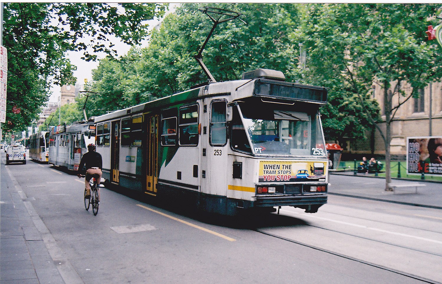 Melbourne tram route 12 - Wikipedia