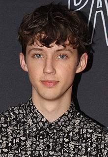 Sivan at the Australian premiere of Paper Towns, July 2015