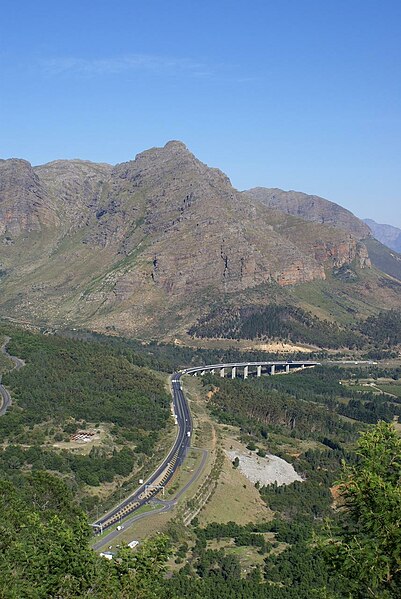 File:View of new road into Huguenot Toll Tunnel, South Africa.jpg