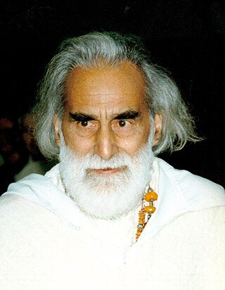 <span class="mw-page-title-main">Vilayat Inayat Khan</span> Mystic of the Inayati Order (1916–2004)