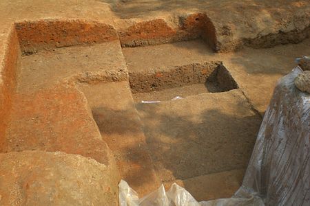 Tập_tin:Wari-Boteshwar_Excavation_053.jpg