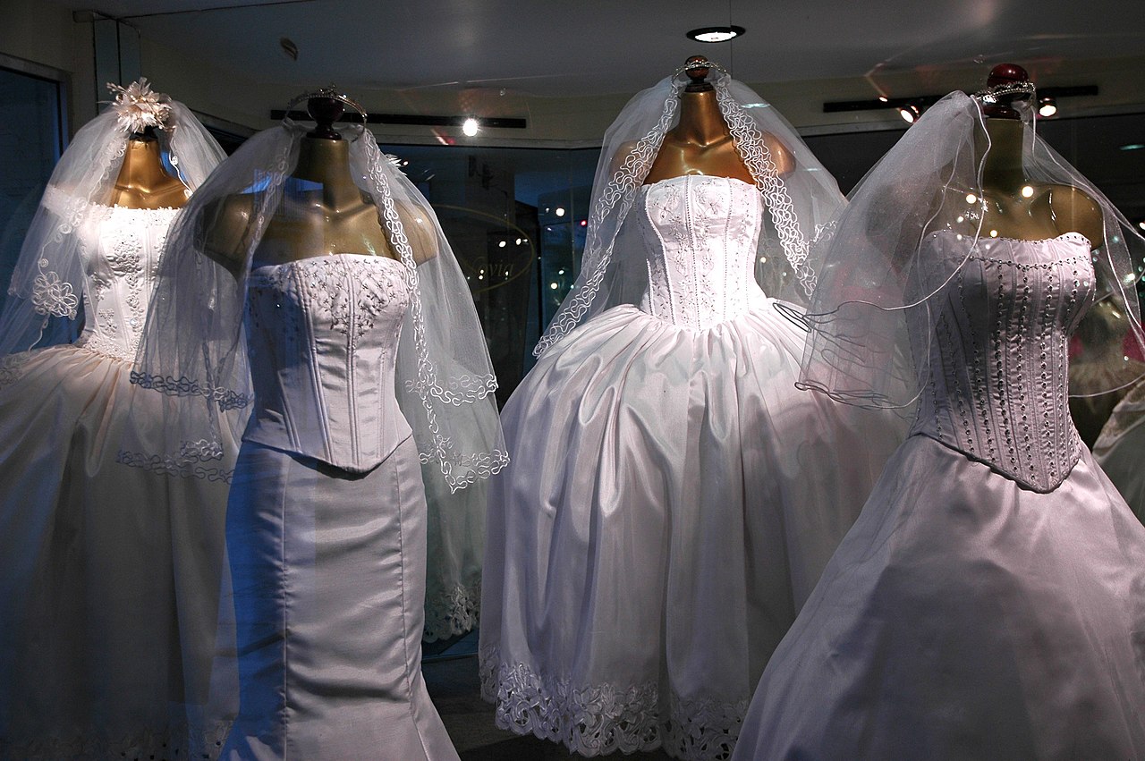 photos of wedding dresses