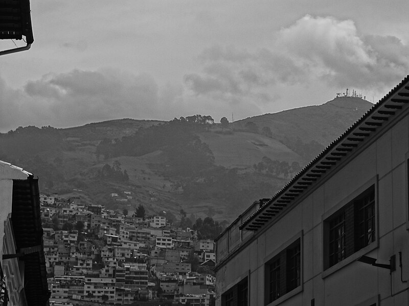 File:)) Centro Histórico de Quito.JPG