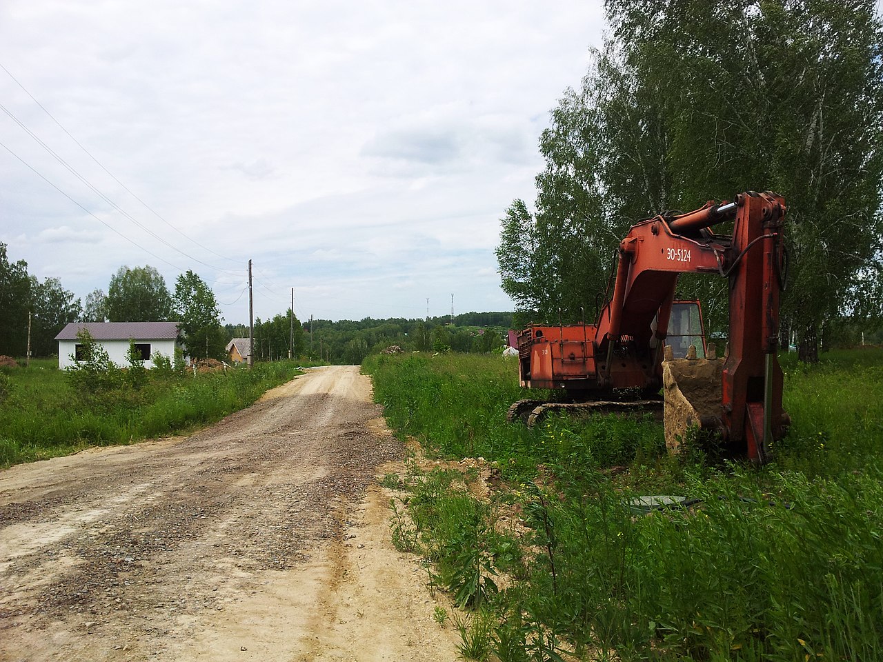 Файл:Строящийся дом в поселке УНИВЕРСИТЕТСКИЙ рядом с Академгородком  Новосибирска 15.jpg — Википедия