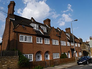 <span class="mw-page-title-main">155–171 Oakhill Road</span> Building Oakhill Road, Putney, London