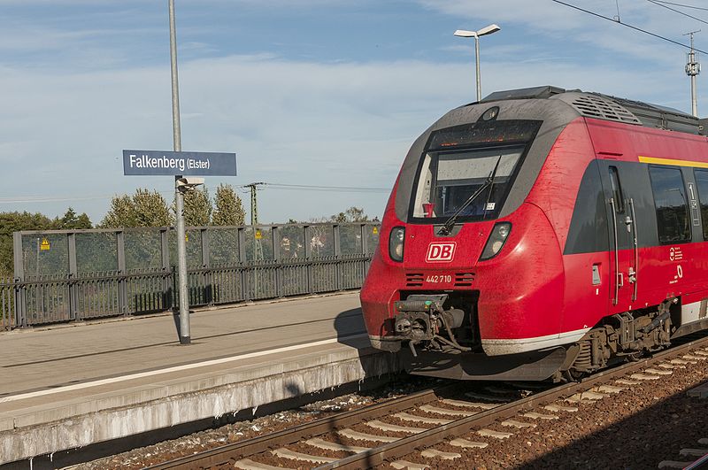 File:16-09-29-Bahnhof Falkenberg-Elster-RR2 6711.jpg