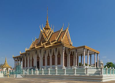 2016 Phnom Penh, Pałac Królewski, Srebrna Pagoda (02).jpg