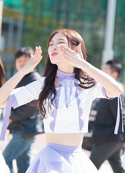 File:20170423 정채연 다이아 인기가요 미니팬미팅 (21).jpg