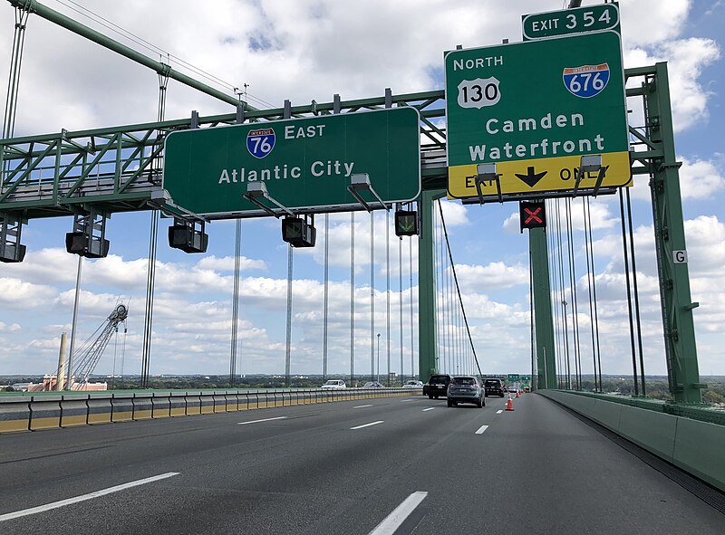 File:2018-10-03 13 18 08 View east along Interstate 76 (Walt Whitman Bridge) crossing the Delaware River from Philadelphia, Philadelphia County, Pennsylvania to Gloucester City, Camden County, New Jersey.jpg