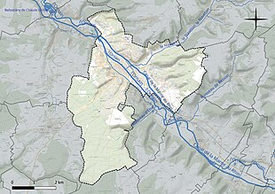 Carte en couleur présentant le réseau hydrographique de la commune