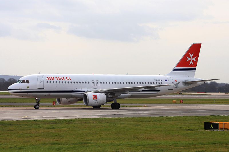 File:9H-AEN A320-214 Air Malta MAN 29MAR08 (5822404204).jpg