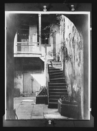 File:A forgotten corner where beauty still lingers, New Orleans LOC agc.7a09817.tif