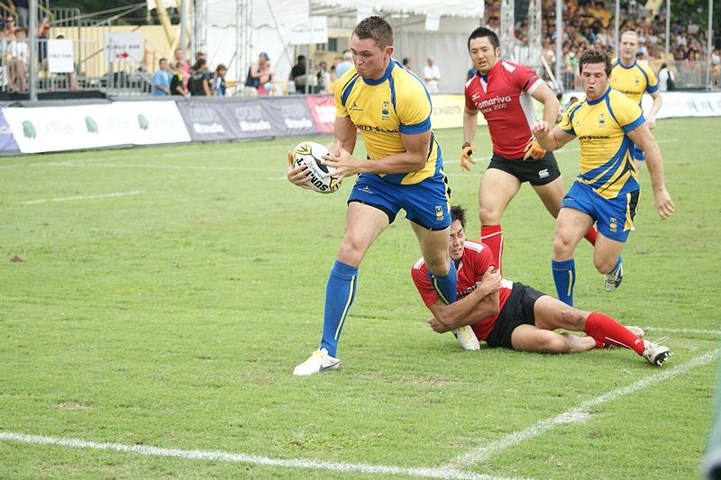 File:Andrew Kalen Daish scoring at the Singapore 7s 2011.jpg