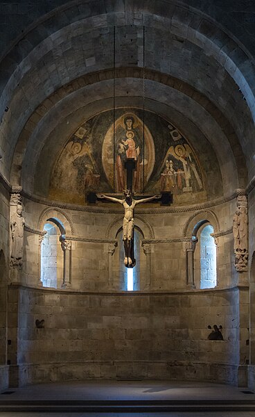 File:Apse from San Martín at Fuentiduena (11069).jpg