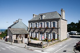 La mairie (2010).