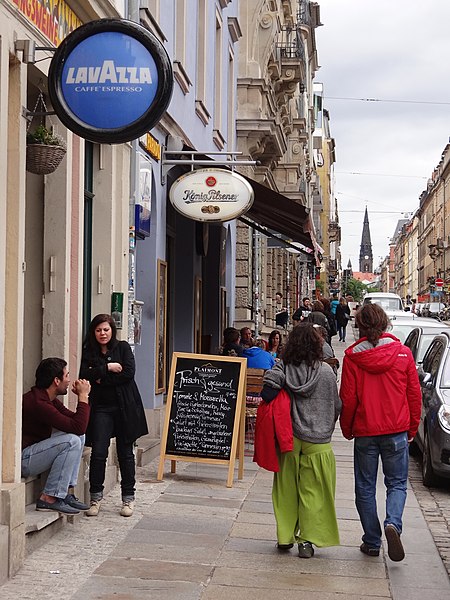 File:Aussere Neustadt (Outer New City) Scene - Dresden - Germany - 01.jpg