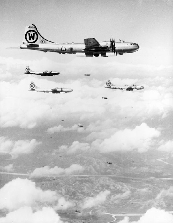 92nd BG B-29s bombing a target in Korea, September 1950.